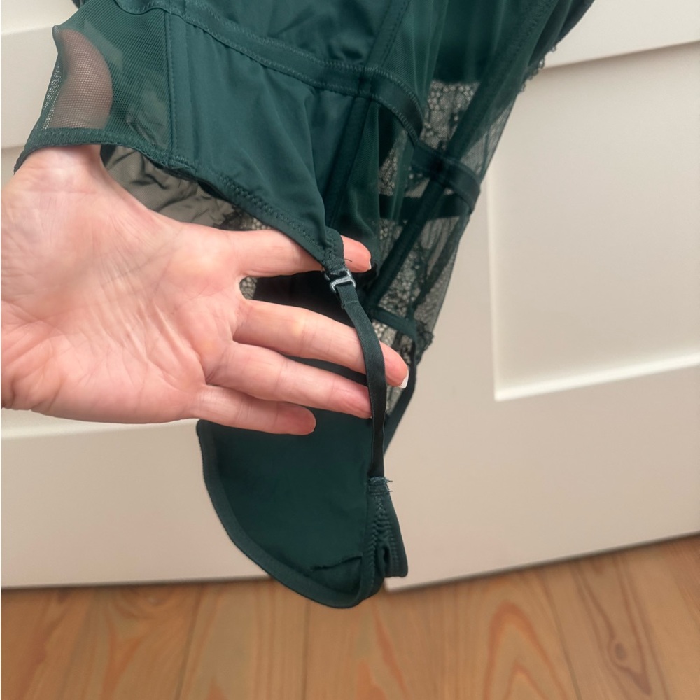 Victoria's Secret Dark Green Lace Bodysuit - Picture 5 of 5